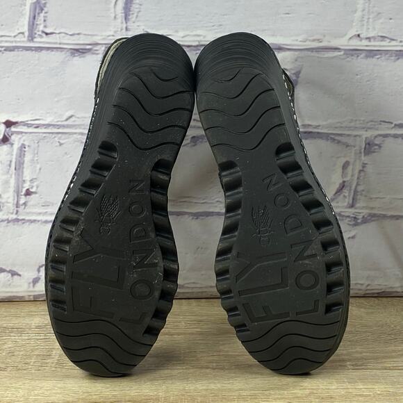 Fly London Yala Black Snake Leather Wedge Sandals Women's Size 36 Ankle Strap - Picture 7 of 8